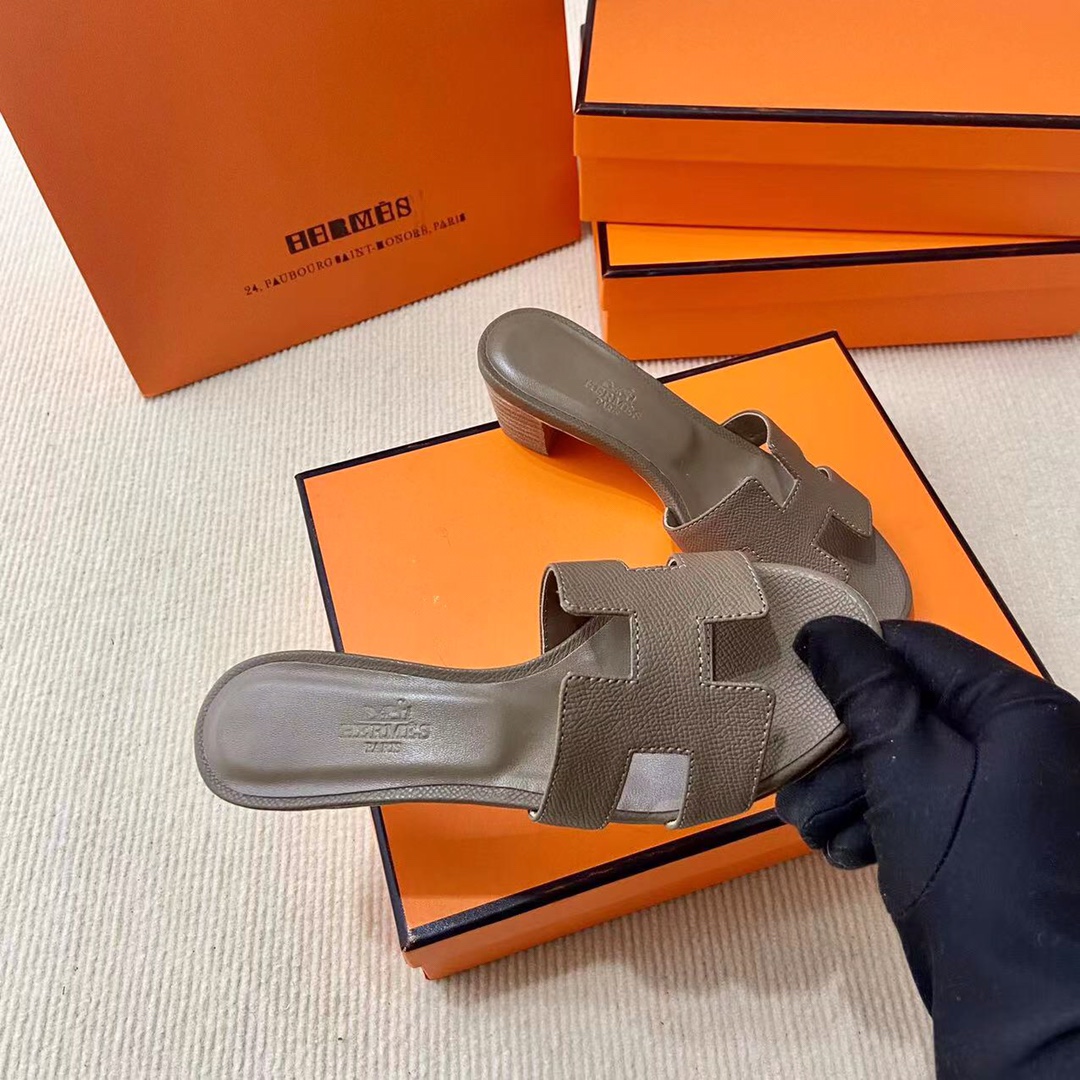 에르메스 올수공 오아시스 슬리퍼 샌들 앱송 31